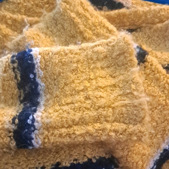 FREE PEOPLE SWEATER - Picture 4 of 4